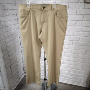 Haggar Cool 18 Pro Golf Men's Size 40/30 Tan Golf / Casual Pants